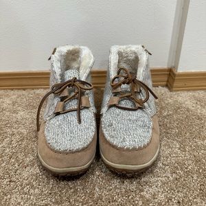 Minnetonka boots